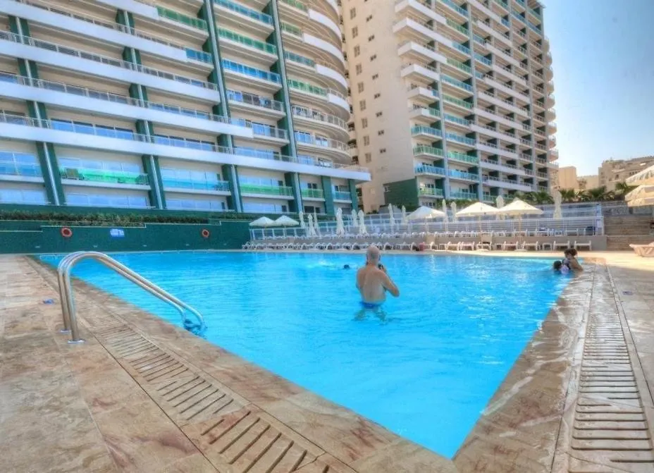 The Ultimate Luxury, Sliema With Pool Apartment