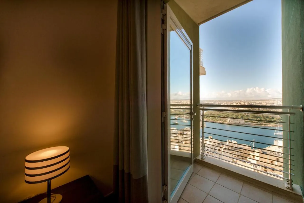 The Ultimate Luxury, Sliema With Pool Apartment